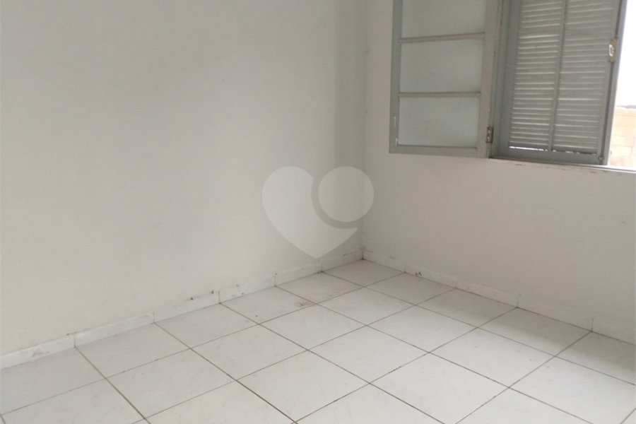 Casa Térrea à venda com 2 quartos em Parque Vitória, São Paulo, SP