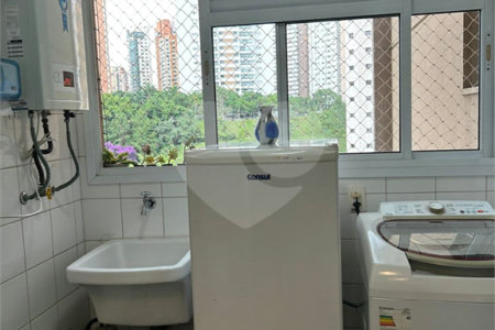 Apartamento à venda com 2 quartos, sendo 1 suíte, em Vila Andrade, São Paulo, SP