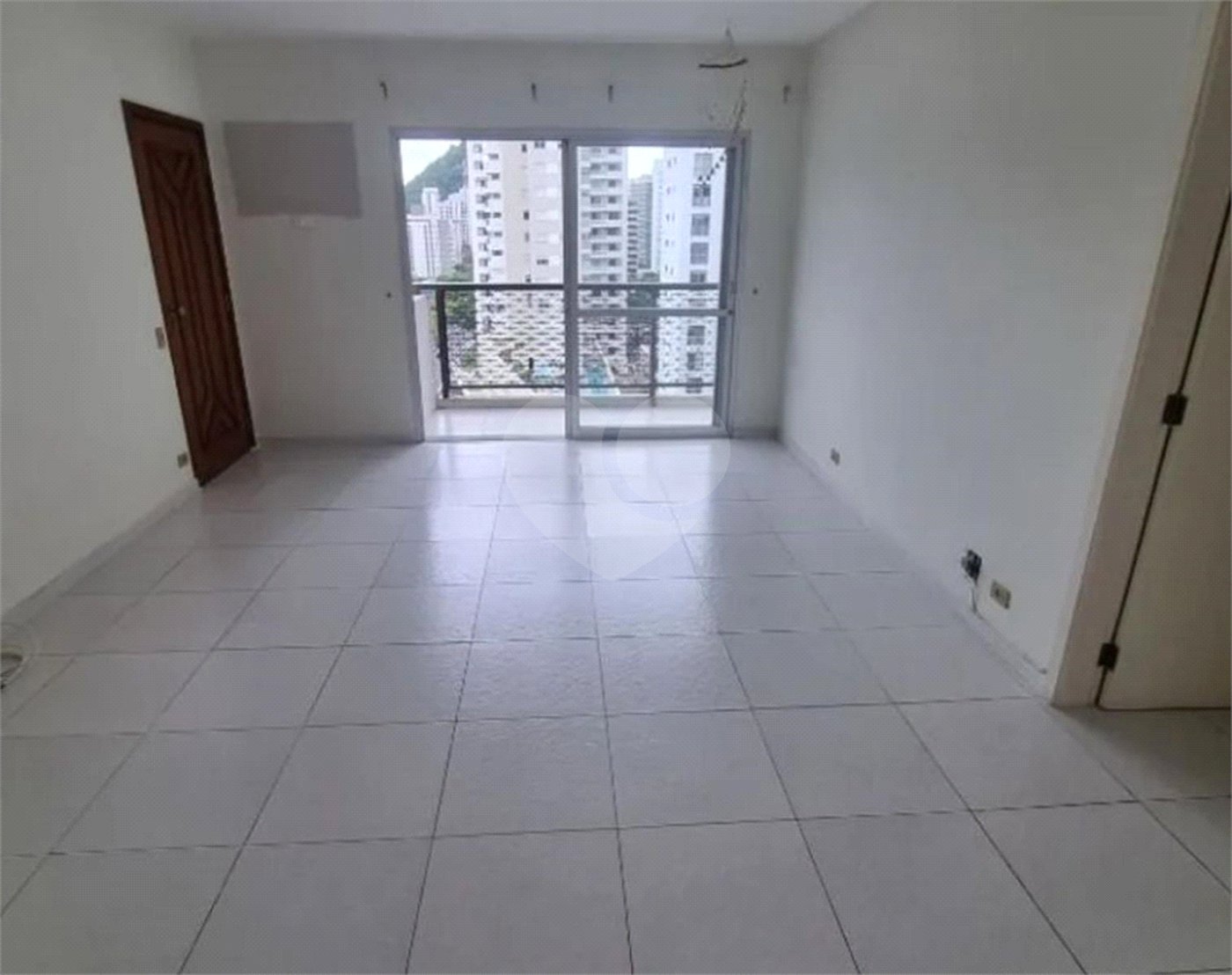 Apartamento à venda com 3 quartos em Pitangueiras, Guarujá, SP