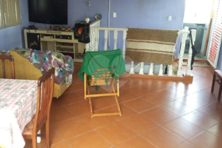 Casa à venda com 2 quartos, sendo 1 suíte, no condomínio Travessa Carmem Lúcia Carneiro,88, São Paulo - SP