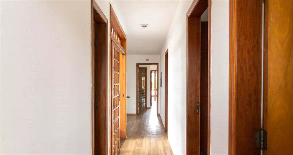 Casa à venda com 4 quartos, sendo 1 suíte,  em Vila Tiradentes, São Paulo, SP