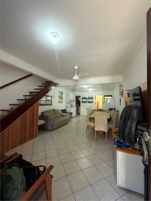 Casa em condomínio à venda com 2 suítes em Palmeiras, Cabo Frio, RJ