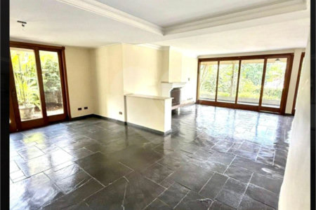 Casa à venda com 5 quartos, sendo 3 suítes,  em Jardim Leonor, São Paulo, SP