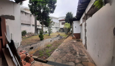 Casa Térrea à venda com 3 quartos, sendo 1 suíte,  em Jardim Prudência, São Paulo, SP