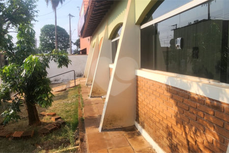 Casa à venda com 3 quartos, sendo 1 suíte, no Centro, Araraquara, SP
