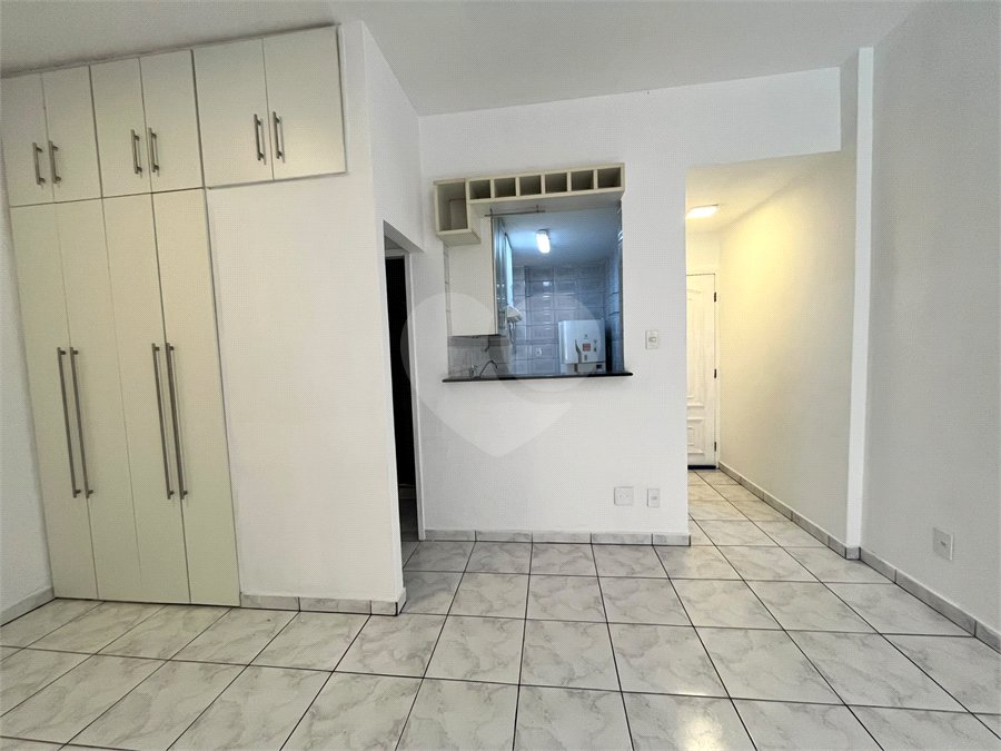 Apartamento à venda ou para alugar com 1 suíte no Centro, Rio de Janeiro, RJ