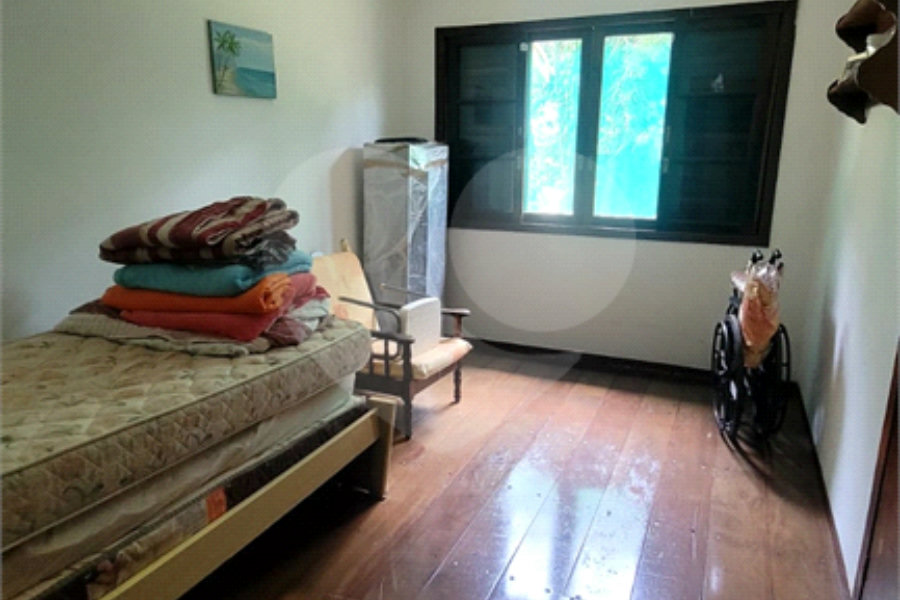 Casa Térrea à venda com 4 quartos, sendo 1 suíte, em Serra da Cantareira, Mairiporã, SP