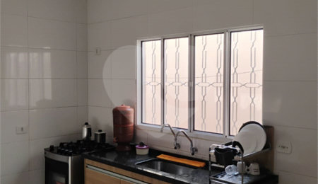 Sobrado à venda com 2 quartos, sendo 1 suíte,  em Vila Antonieta, São Paulo, SP