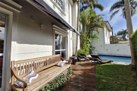 Casa à venda com 4 quartos, sendo 3 suítes,  no condomínio Le Lis Vert Village, São Paulo - SP