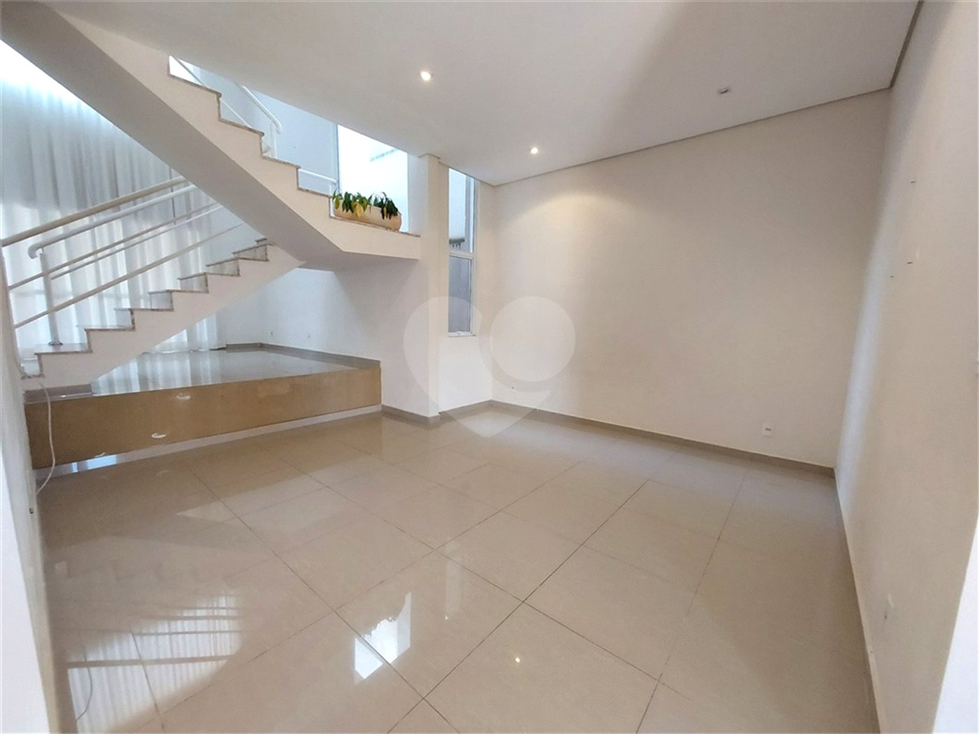 Casa à venda com 3 suítes no condomínio Villaggio Di Napoli Valinhos, Valinhos - SP
