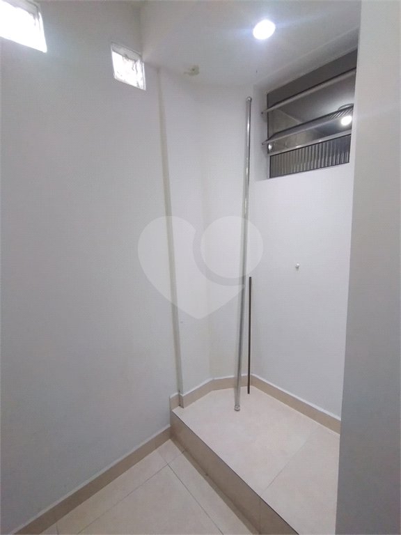 Sobrado à venda com 3 quartos em Vila Mazzei, São Paulo, SP