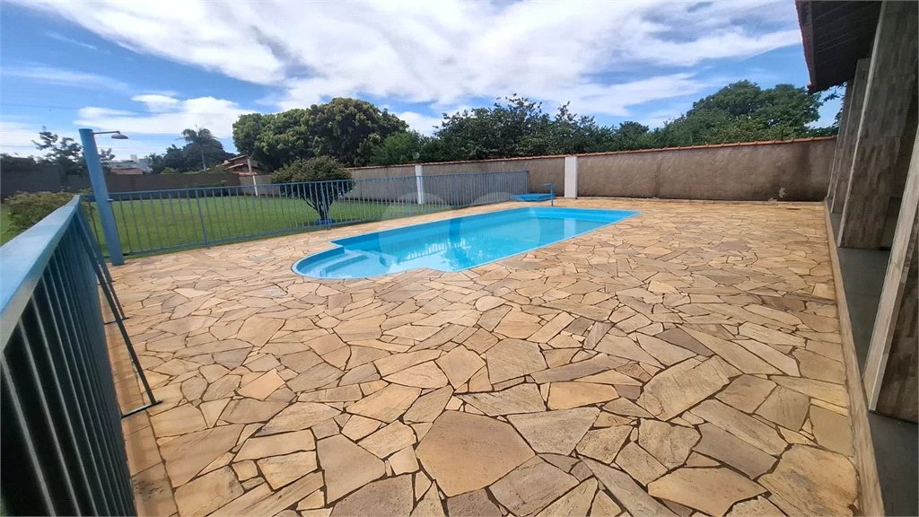 Chácara à venda – Excelente oportunidade dentro da cidade para investir ou para morar!