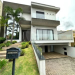 Casa à venda com 3 suítes no condomínio Amstalden Residence, Indaiatuba - SP