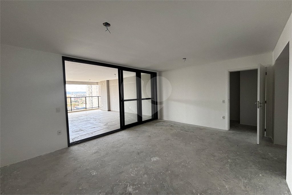 Apartamento à venda com 3 suítes em Vila Romana, São Paulo, SP