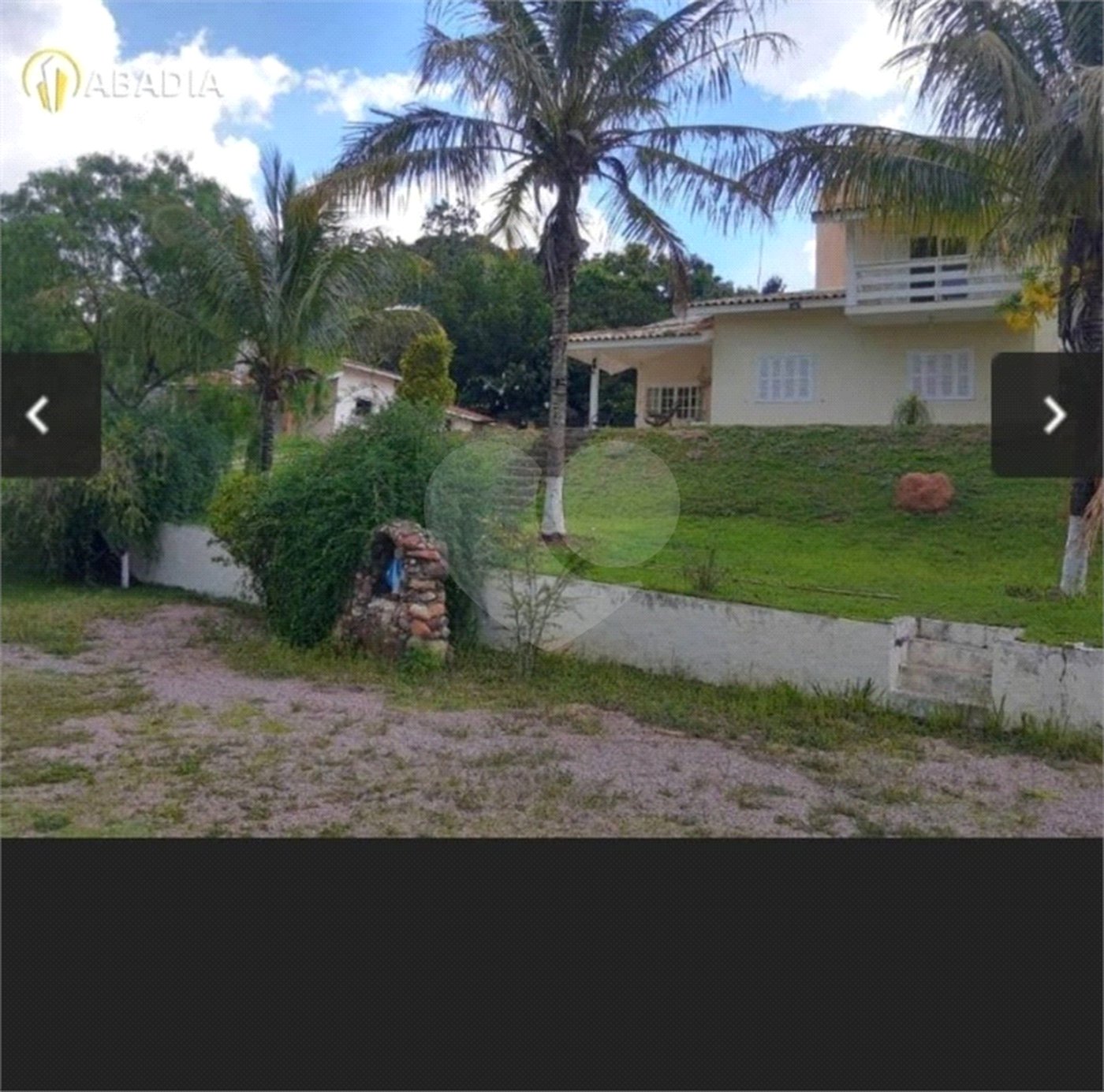 Chácara à venda ou para alugar com 4 quartos, sendo 1 suíte, em Vila Omízollo, Louveira, SP