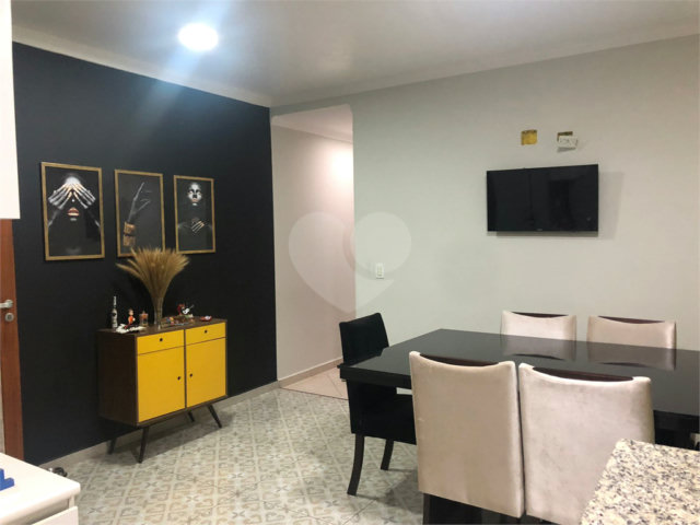 Sobrado à venda com 3 quartos, sendo 1 suíte,  em Vila Tibiriçá, Santo André, SP