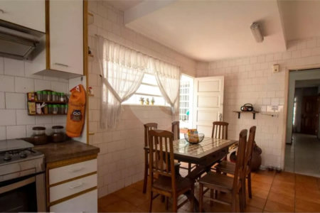 Sobrado à venda com 3 quartos, sendo 1 suíte, em Planalto Paulista, São Paulo, SP