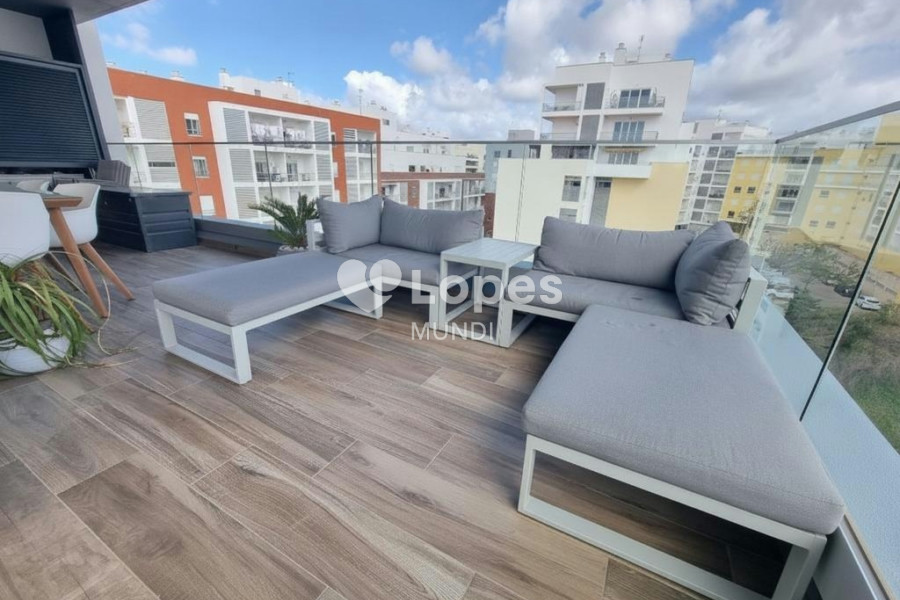 Cobertura T2 à venda em Portimão, Algarve, Portugal – Piscina no rooftop