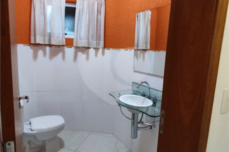 Casa à venda com 3 suítes no condomínio Shamballa II, Atibaia - SP