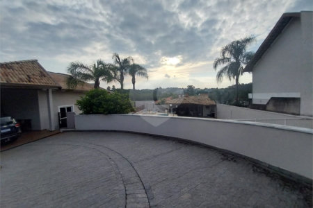 Casa Térrea Disponível para Locação e Venda no Condomínio Vilaggio Capriccio