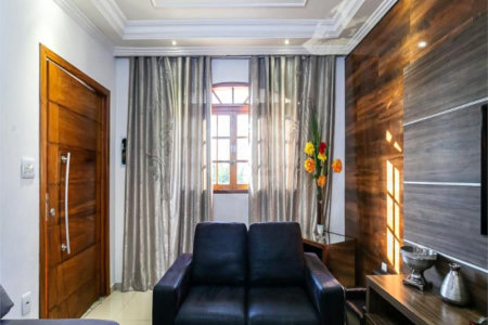 Casa à venda com 3 quartos, sendo 1 suíte, em Parque das Nações, Santo André, SP