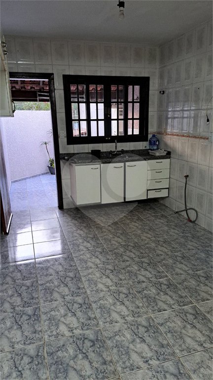 Sobrado à venda com 3 quartos, sendo 1 suíte, em Vila Suissa, Mogi das Cruzes, SP