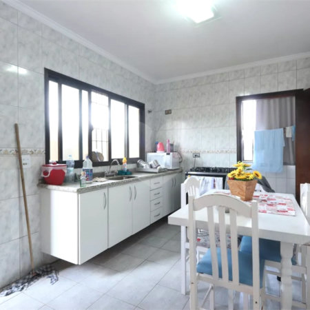Casa Térrea à venda com 3 quartos, sendo 1 suíte, em Vila Alpina, São Paulo, SP