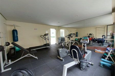 Apartamento à venda com 3 quartos, sendo 1 suíte, em Real Parque, São Paulo, SP