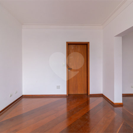Apartamento à venda com 4 quartos, sendo 3 suítes,  em Chácara Santo Antônio, São Paulo, SP