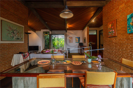 Casa à venda com 4 quartos, sendo 2 suítes, em Jardim Prudência, São Paulo, SP
