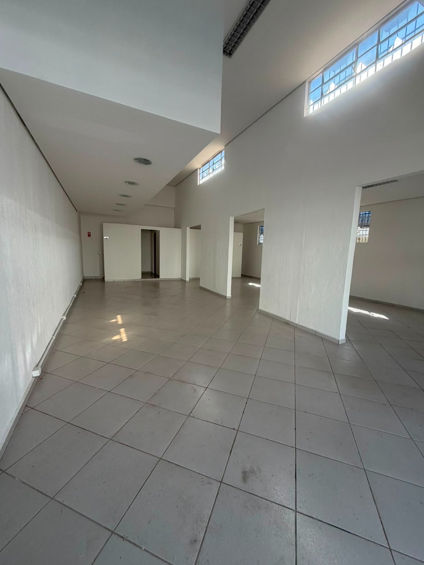 Salão Comercial para alugar no Centro, Vinhedo, SP