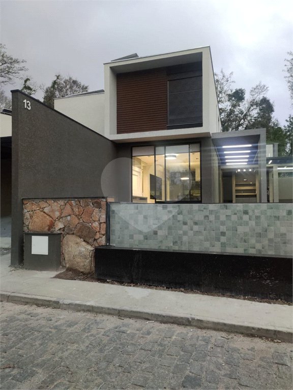 Casa à venda com 3 suítes no condomínio La Reserva Residencial, Atibaia - SP