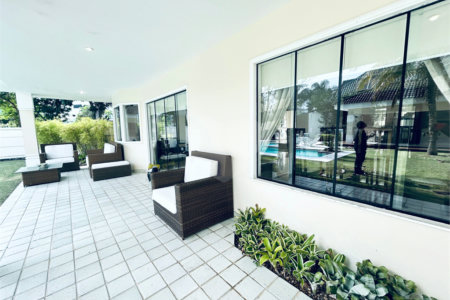 Casa à venda com 8 quartos, sendo 7 suítes, em Barra da Tijuca, Rio de Janeiro, RJ
