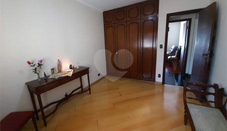 Casa Térrea à venda com 4 quartos, sendo 1 suíte,  em Jardim França, São Paulo, SP