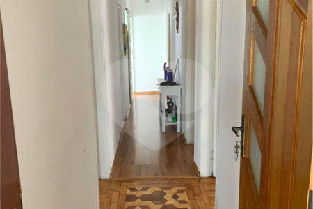 Casa à venda com 4 quartos, sendo 2 suítes,  no Centro, Mairinque, SP