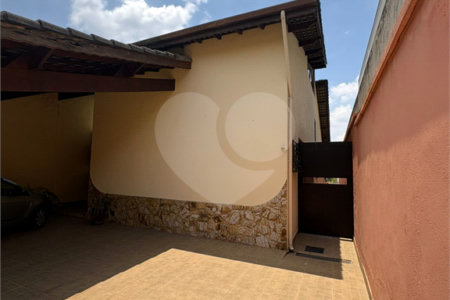 Casa Térrea à venda com 3 quartos, sendo 1 suíte,  em Vila Áurea, Poá, SP