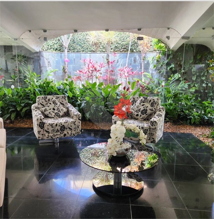 Casa à venda com 4 suítes em Vila Oliveira, Mogi das Cruzes, SP