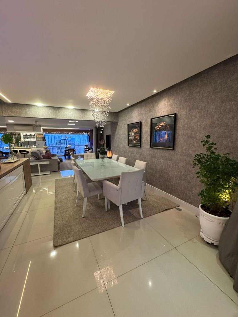 Apartamento com 3 dormitórios à venda, 200 m² por R$ 3.180.000,00 - Ponta da Praia - Santos/SP