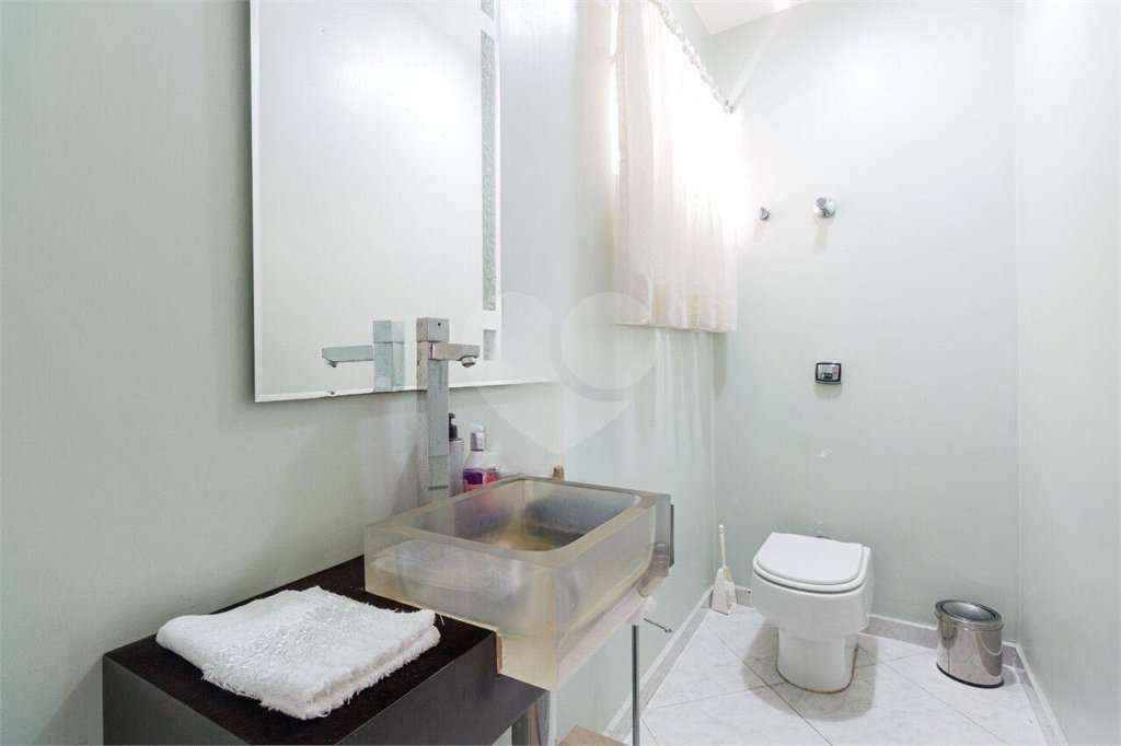 Apartamento à venda com 3 quartos, sendo 1 suíte,  em Santa Cecília, São Paulo, SP