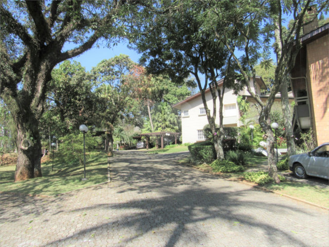 Casa à venda com 4 suítes no condomínio Jatoba, São Paulo - SP