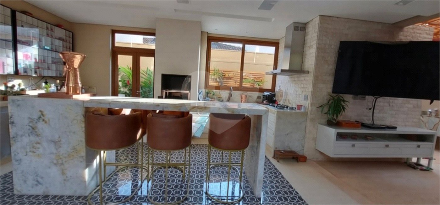 Casa à venda com 5 quartos, sendo 4 suítes, no condomínio Portal dos Oitis, Araraquara - SP