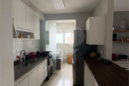Apartamento à venda com 2 quartos, sendo 1 suíte,  em Vila Andrade, São Paulo, SP