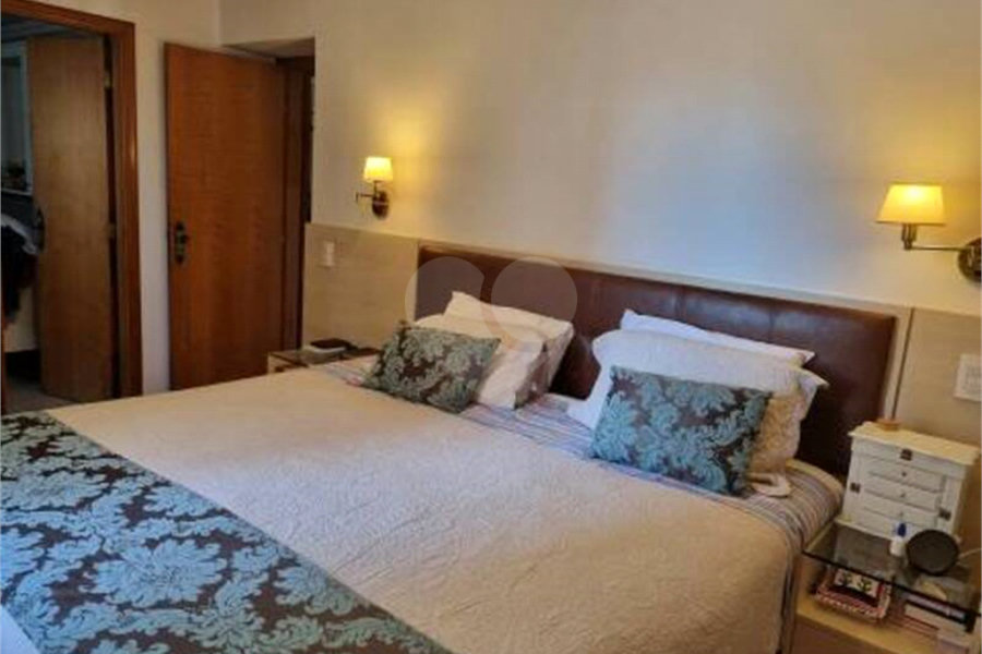 Apartamento à venda com 3 quartos, sendo 1 suíte, em Vila Mariana, São Paulo, SP