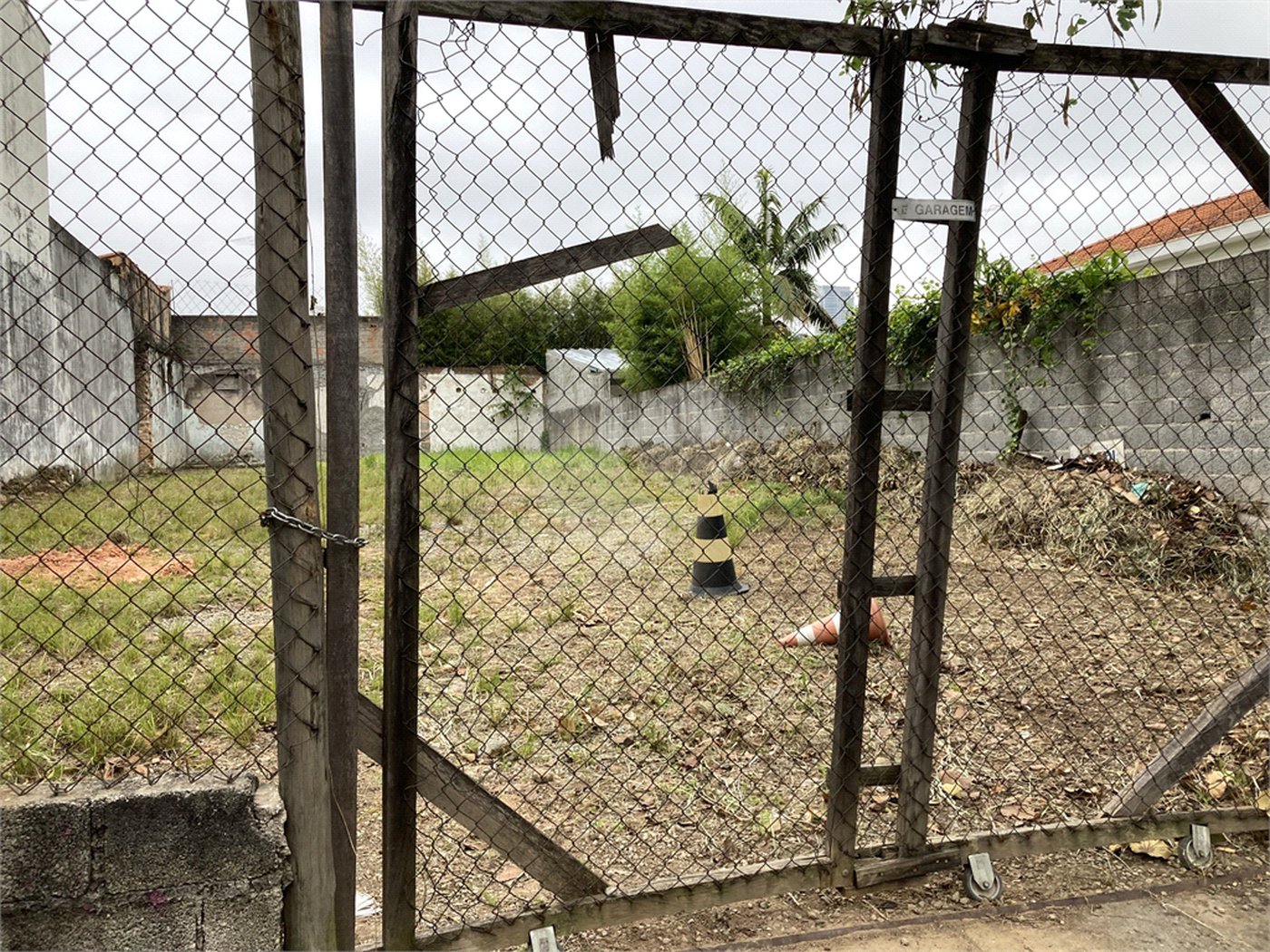 Terreno à venda em Jardim Esmeralda, São Paulo, SP