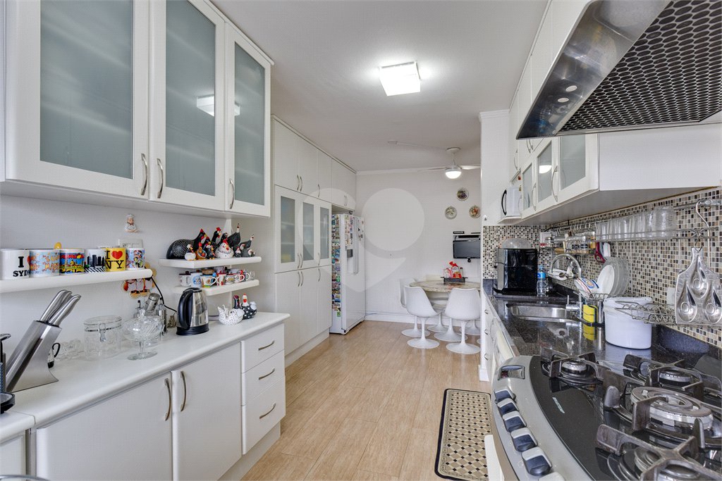 Apartamento à venda com 3 quartos, sendo 2 suítes, em Santo Amaro, São Paulo, SP