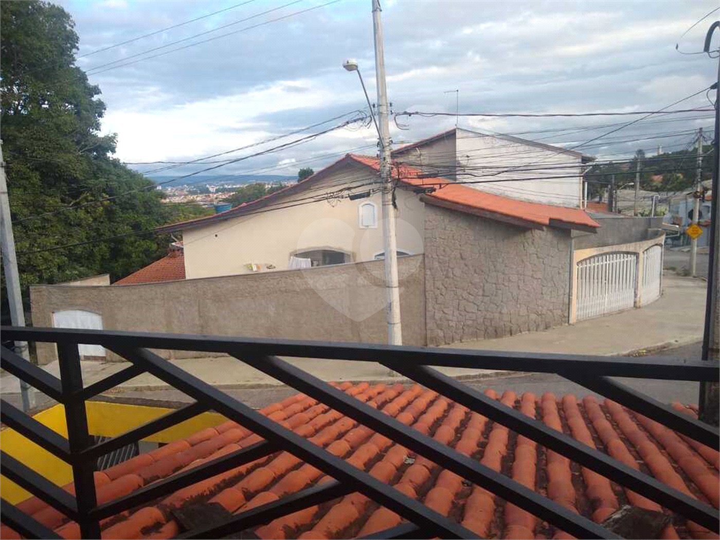 Sobrado à venda com 3 quartos, sendo 1 suíte, em Jardim Santa Luiza, Sorocaba, SP