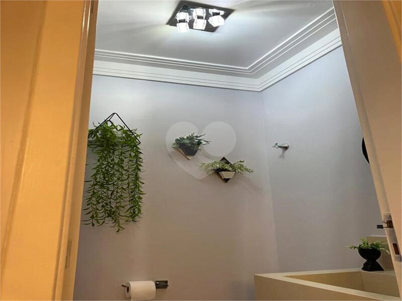 Casa à venda com 3 suítes no condomínio Maison Blanche, Indaiatuba - SP