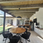 Casa à venda com 5 quartos, sendo 3 suítes, no condomínio Residencial Terras de Vinhedo, Vinhedo - SP
