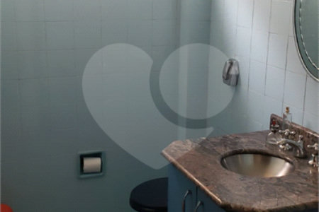 Casa à venda com 3 quartos, sendo 2 suítes,  em Parque Jabaquara, São Paulo, SP