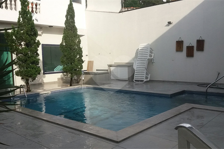 Sobrado à venda com 3 suítes em Jardim Franca, São Paulo, SP